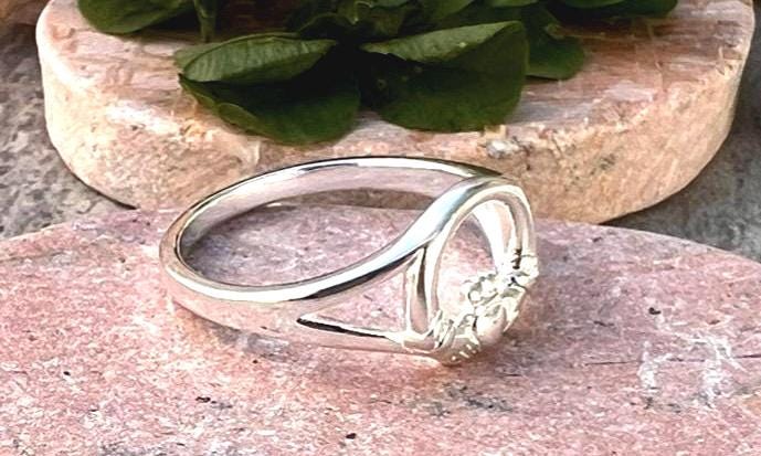 Circle  of love ,ladies Claddagh ring .