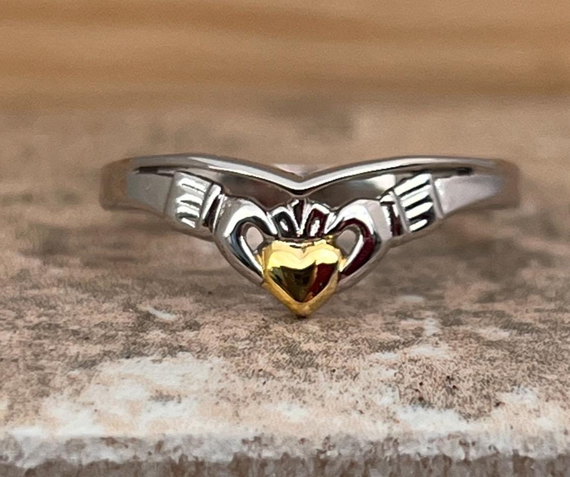 WIshbone 2 tone Claddagh ring